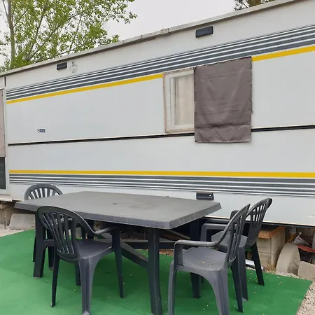 Mobil Home Chez Un Particulier Pour 1 A 4 Personnes A 800 M De La Plage De Valras Pas Dans Un Camping Serignan Exterior photo